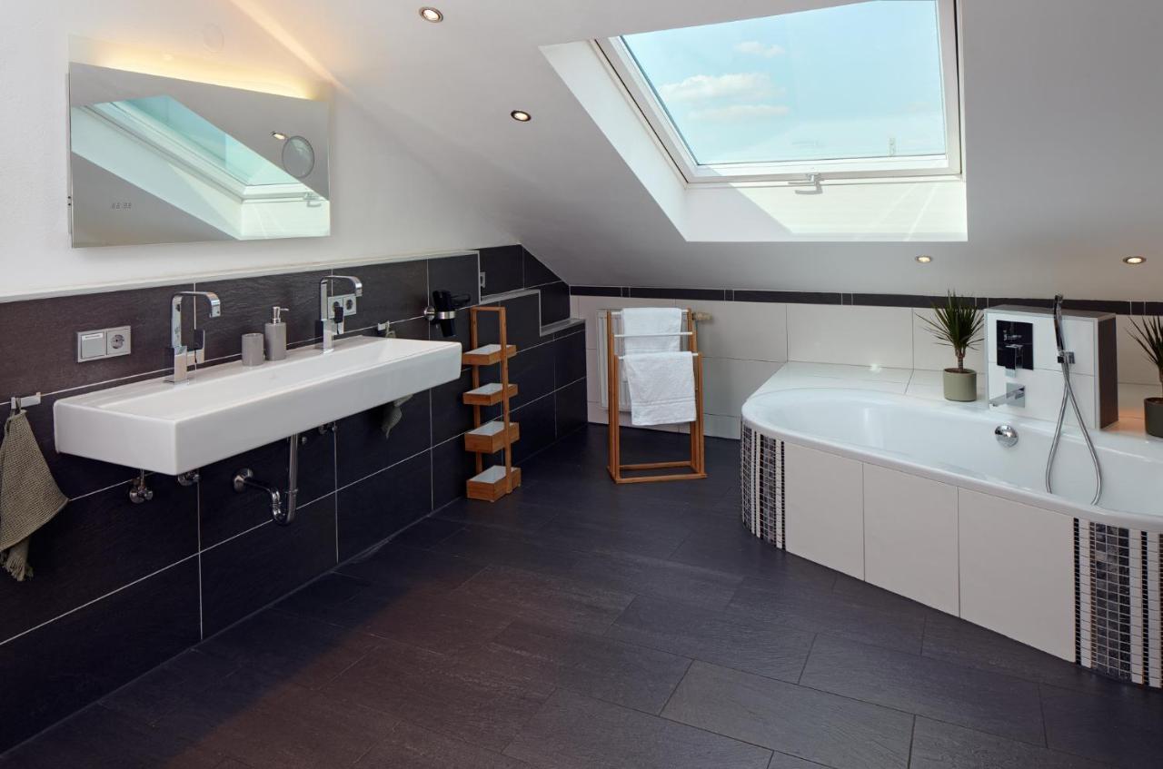 דירות נירנברג ⸨⸩ Sunset Penthouse: Messe - Siemens - Db - Man ⸨⸩ מראה חיצוני תמונה